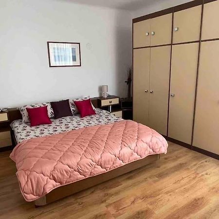 Vintage Pula Apartment ภายนอก รูปภาพ